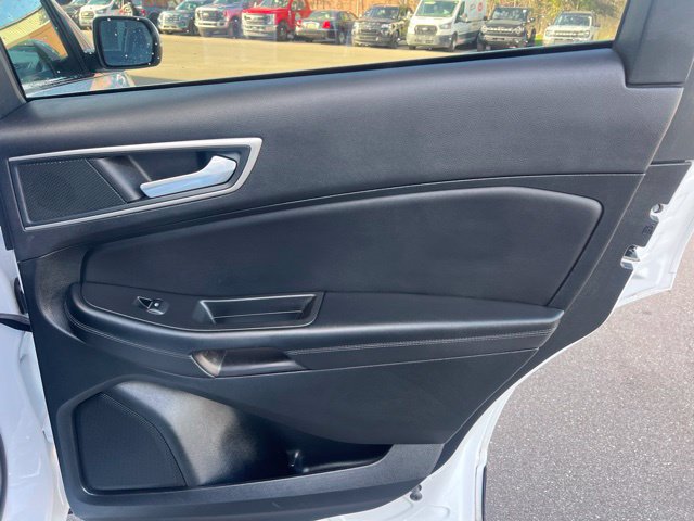 Used 2024 Ford Edge SEL w/ Convenience Package AWD/4WD image 13