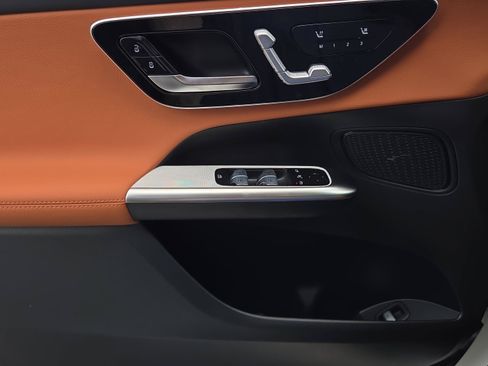 New 2026 Mercedes-Benz GLC 300 image 33