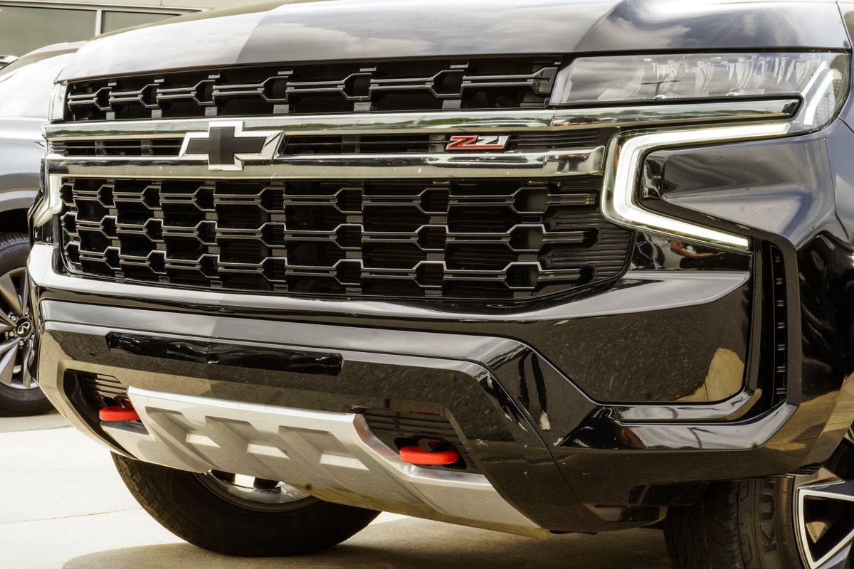 Used 2021 Chevrolet Tahoe Z71 w/ Rear Media and Nav Package AWD/4WD image 2