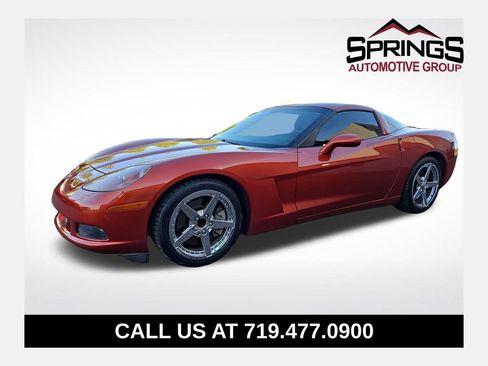 Used 2005 Chevrolet Corvette Coupe w/ Preferred Equipment Group RWD image 1
