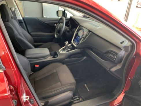 Used 2024 Subaru Outback Premium AWD/4WD image 19