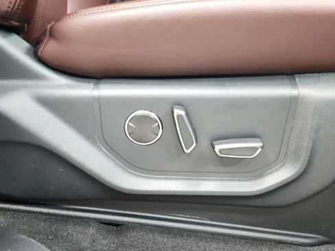 Used 2024 Ford Expedition Limited AWD/4WD image 40