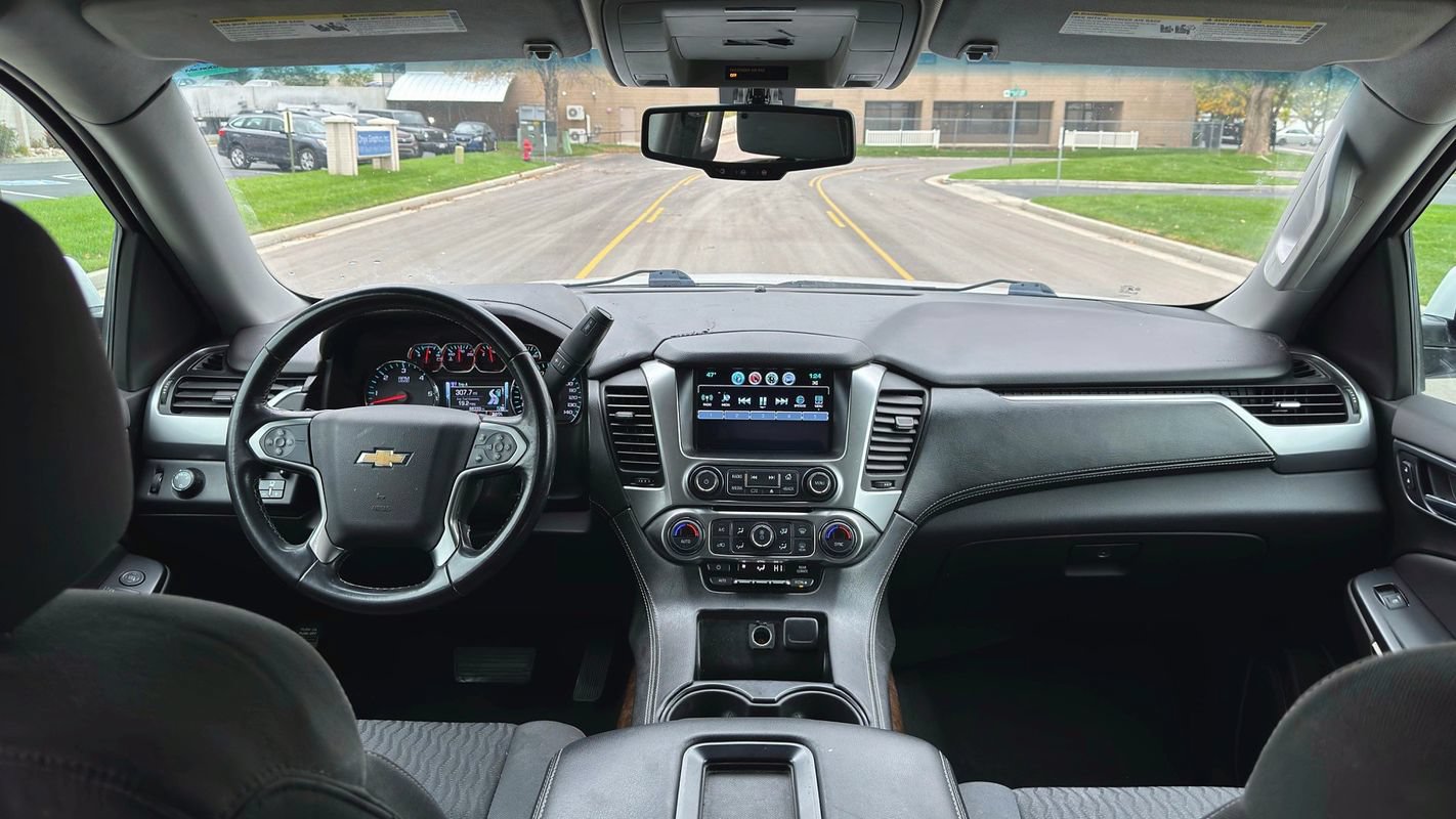 Used 2019 Chevrolet Tahoe LS w/ All-Season Package RWD image 5
