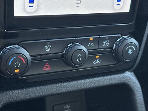 New 2025 Ford Ranger XLT w/ Chrome Accent Package image 26