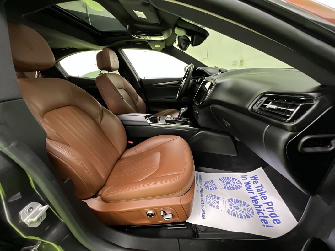 Used 2021 Maserati Ghibli S RWD image 31