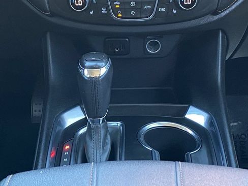 Used 2018 Chevrolet Traverse LT FWD image 34