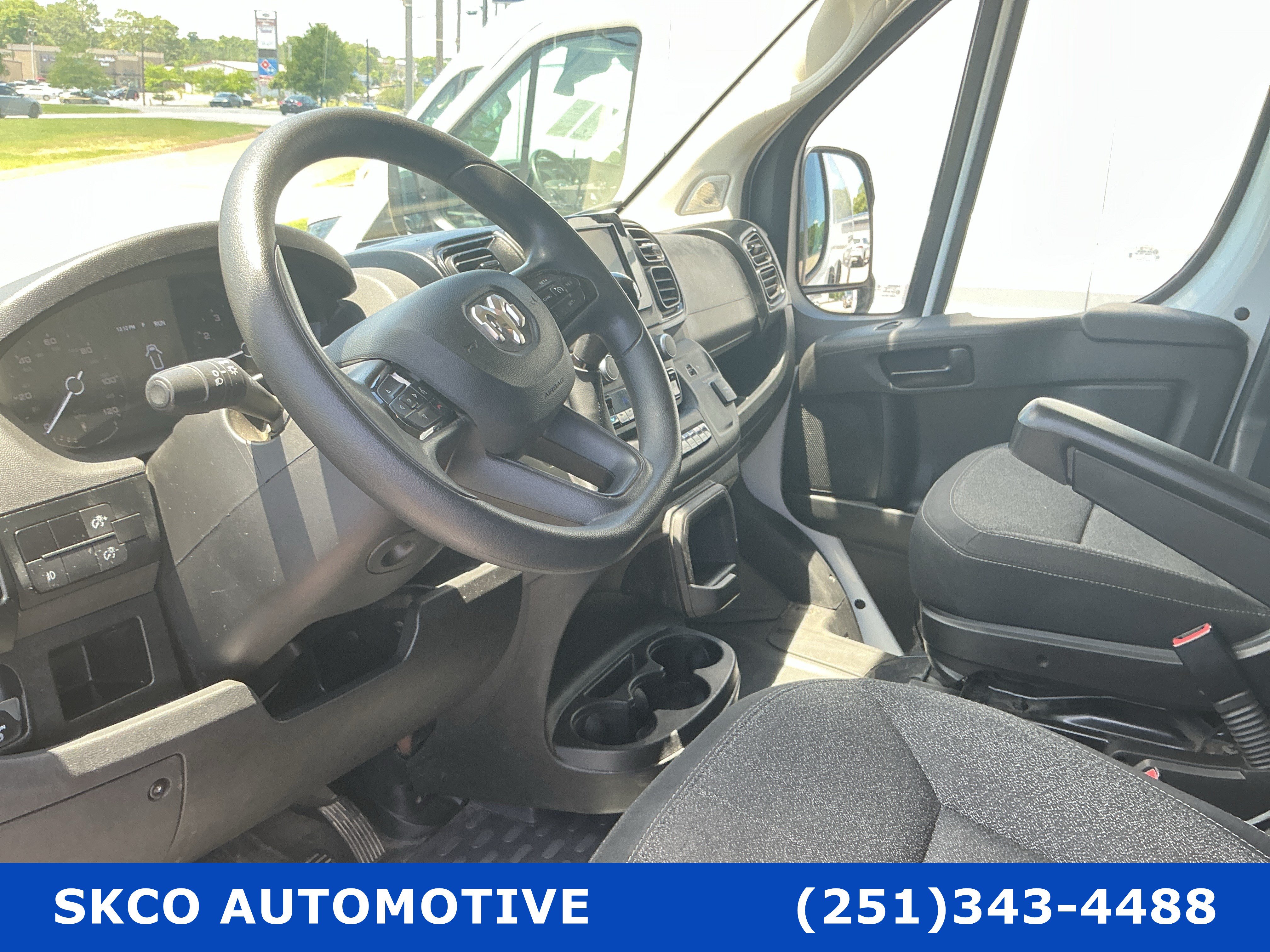 Used 2024 RAM ProMaster 2500 w/ Convenience Group FWD image 20