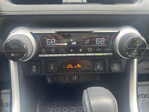 Used 2025 Toyota RAV4 XLE w/ Convenience Package AWD/4WD image 22