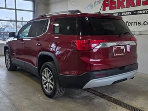 Used 2018 GMC Acadia SLE image 3