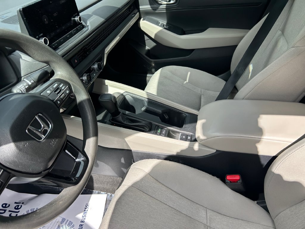 Used 2023 Honda Accord LX image 10