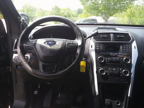 Used 2017 Ford Explorer 4WD Police Interceptor image 15