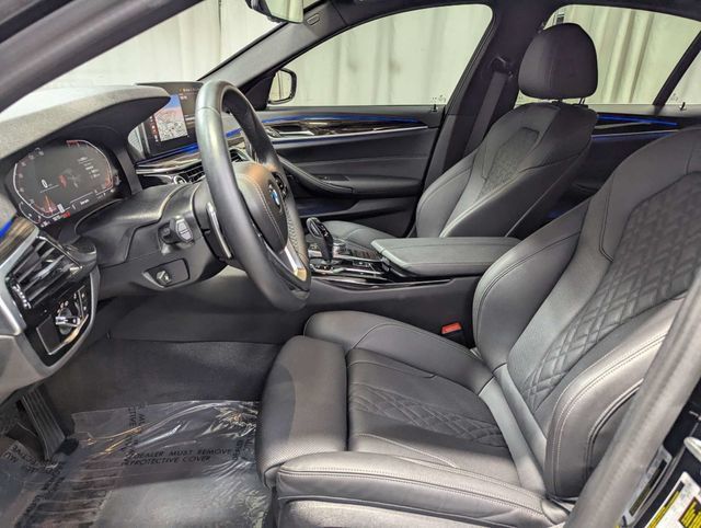 Used 2023 BMW 530i w/ Convenience Package RWD image 10