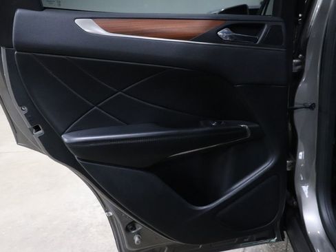 Used 2017 Lincoln MKC Reserve image 13