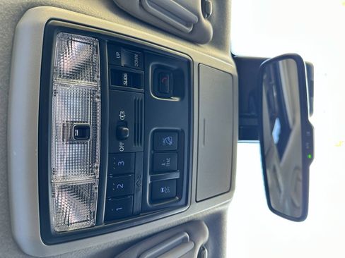 Used 2023 Toyota 4Runner SR5 Premium w/ Moonroof Package AWD/4WD image 40