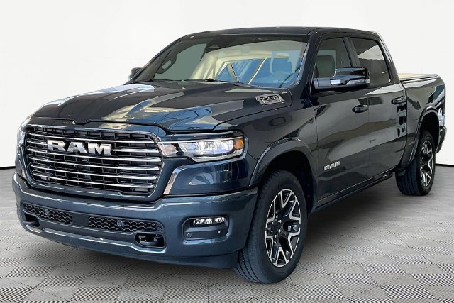 Used 2026 RAM 1500 Laramie AWD/4WD image 3