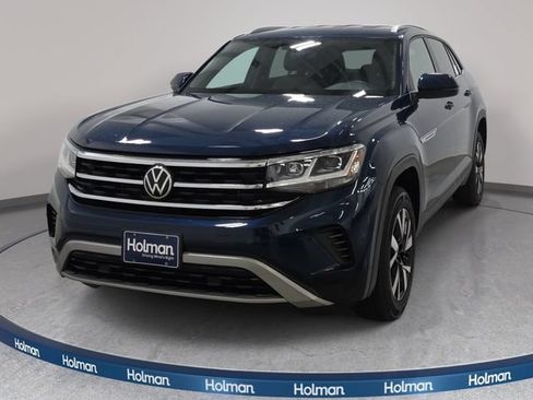 Used 2022 Volkswagen Atlas Cross Sport SE AWD/4WD image 3