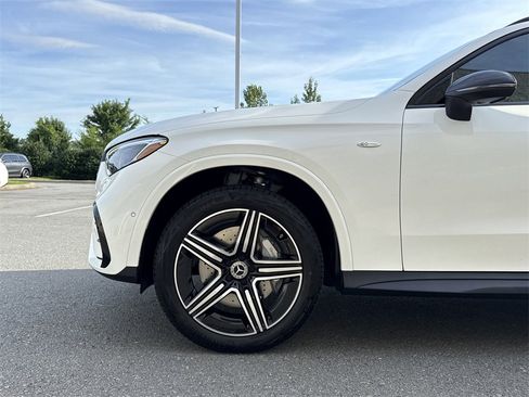 New 2025 Mercedes-Benz GLC 350e 4MATIC image 9