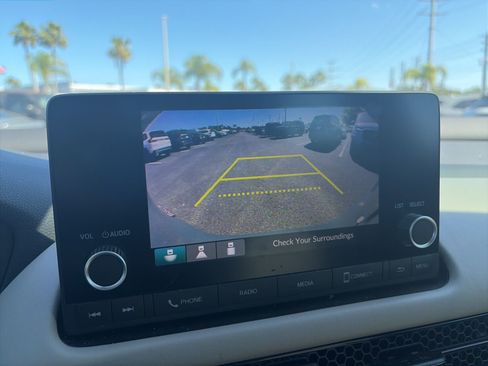 Used 2025 Honda HR-V LX image 18