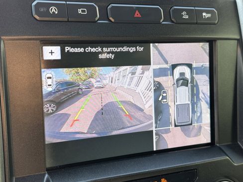 Used 2019 Ford F150 Raptor w/ Equipment Group 802A Luxury image 38