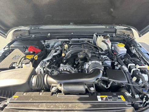 Used 2024 Jeep Wrangler Rubicon image 33