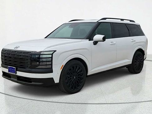 Used 2027 Hyundai Palisade Calligraphy FWD image 3