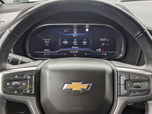 Used 2022 Chevrolet Suburban Premier image 25