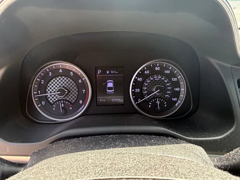 Used 2020 Hyundai Elantra SE w/ Winter Weather Package FWD image 13