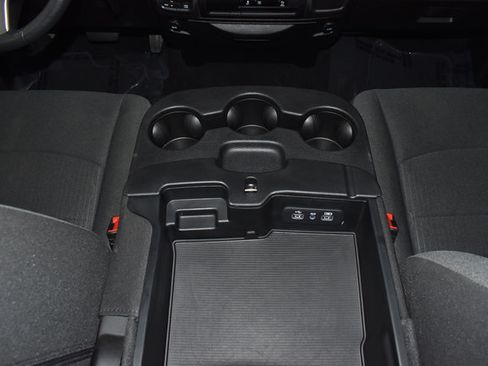 Used 2024 RAM 1500 Warlock AWD/4WD image 27