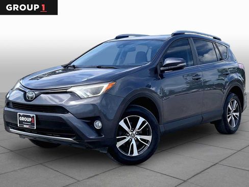 Used 2018 Toyota RAV4 XLE w/ Plus Extra Value Package FWD image 1
