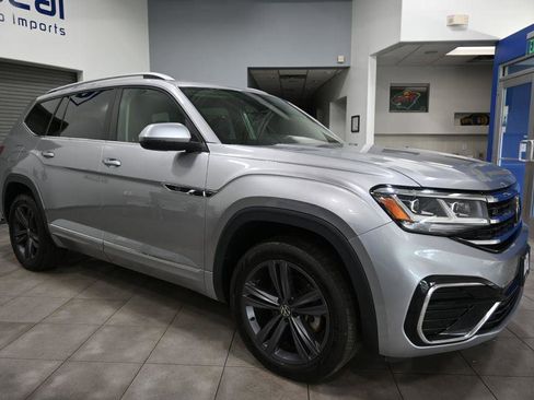 Used 2022 Volkswagen Atlas SEL R-Line AWD/4WD image 7