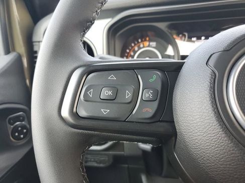 New 2025 Jeep Gladiator Sport image 23