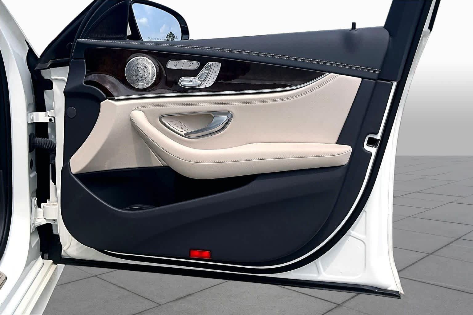 Used 2021 Mercedes-Benz E 350 Sedan image 23