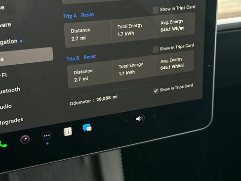 Used 2023 Tesla Model Y Performance AWD/4WD image 26