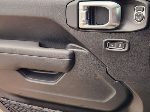 New 2026 Jeep Wrangler Willys AWD/4WD image 18