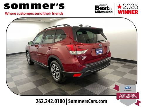 Used 2024 Subaru Forester Premium AWD/4WD image 4