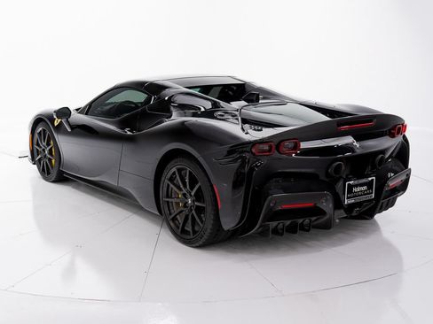 Used 2022 Ferrari SF90 Spider AWD/4WD image 11