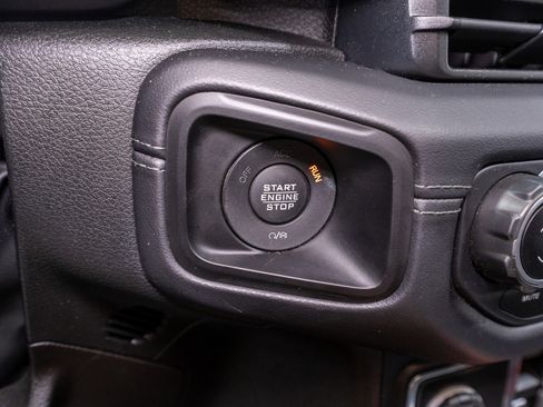 Used 2025 Jeep Wrangler Sahara w/ Safety Group image 30