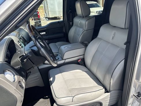 Used 2007 Lincoln Mark LT 4x4 image 22