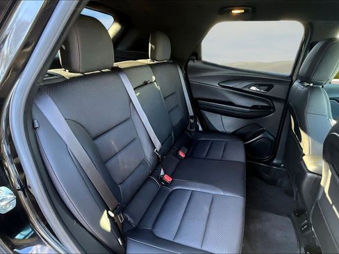 Used 2023 Chevrolet TrailBlazer RS w/ Sun and Liftgate Package image 16