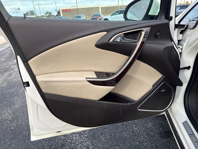 Used 2016 Buick Verano Leather w/ Driver Confidence Package FWD image 14
