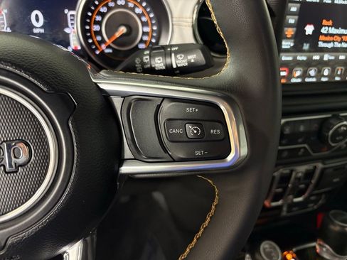 Used 2023 Jeep Wrangler Unlimited Sahara image 20