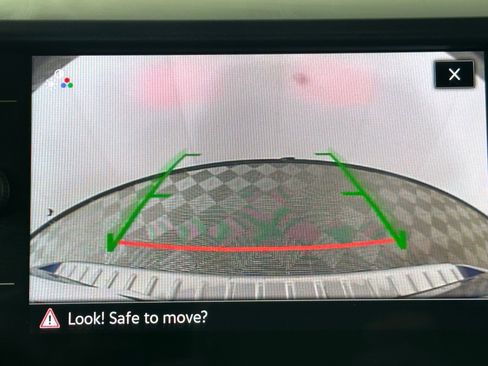 Used 2022 Volkswagen Taos SE image 25