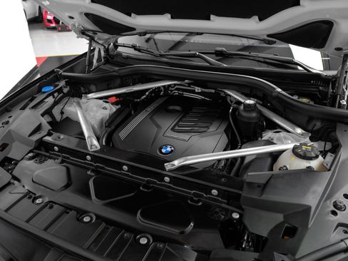 Used 2021 BMW X6 xDrive40i w/ M Sport Package image 46