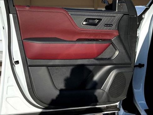 Used 2026 INFINITI QX80 Autograph w/ Premium Cargo Package image 23