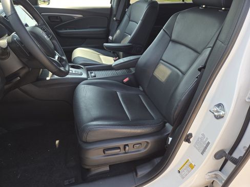 Used 2023 Honda Passport EX-L image 25