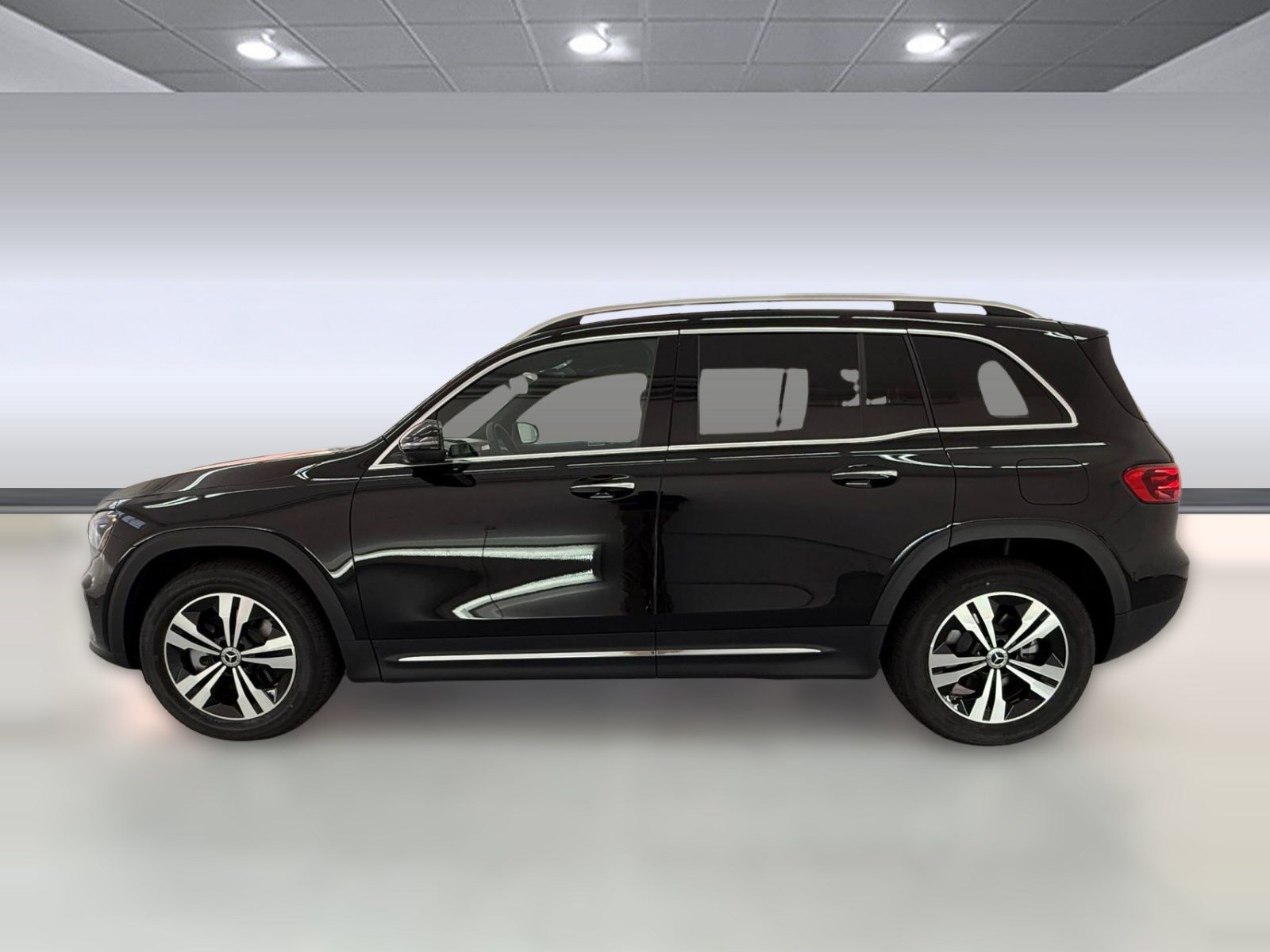 New 2026 Mercedes-Benz GLB 250 image 2
