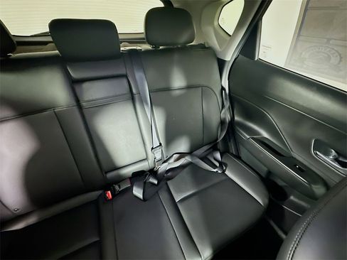 Used 2024 Hyundai Kona Limited image 14