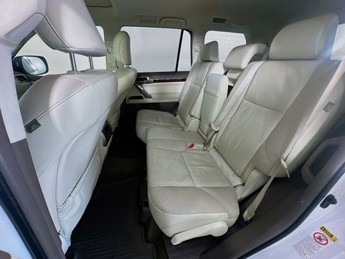 Used 2017 Lexus GX 460 Premium w/ Premium Package AWD/4WD image 26