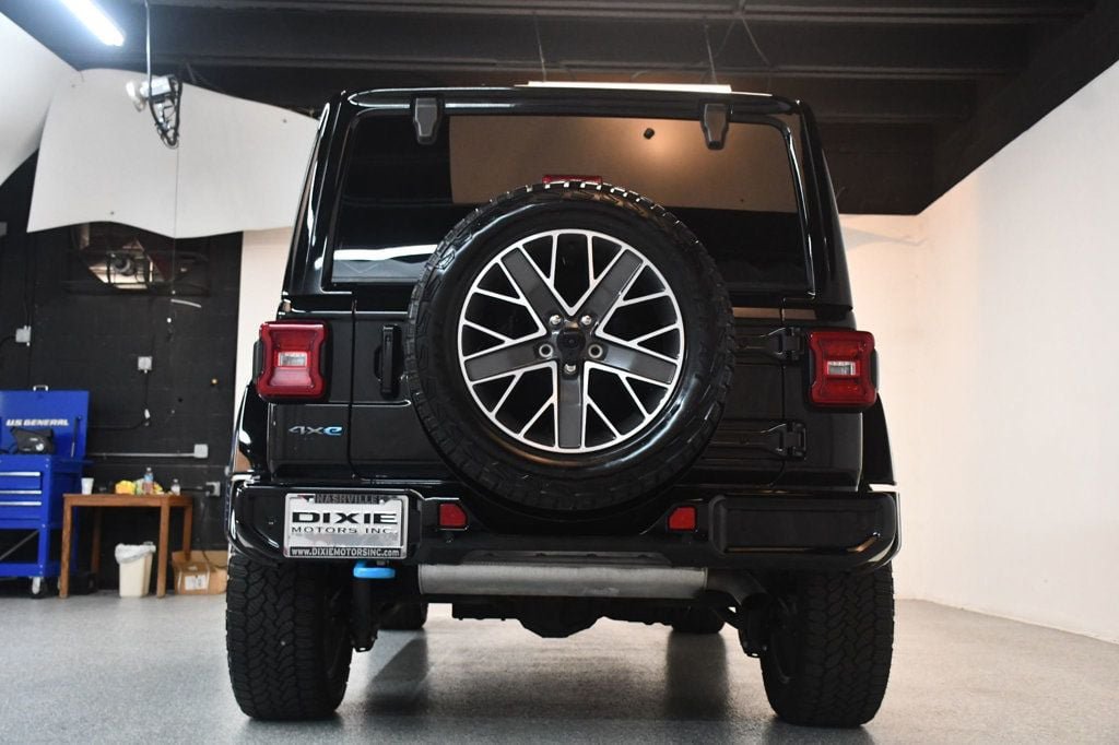 Used 2024 Jeep Wrangler High Altitude AWD/4WD image 13