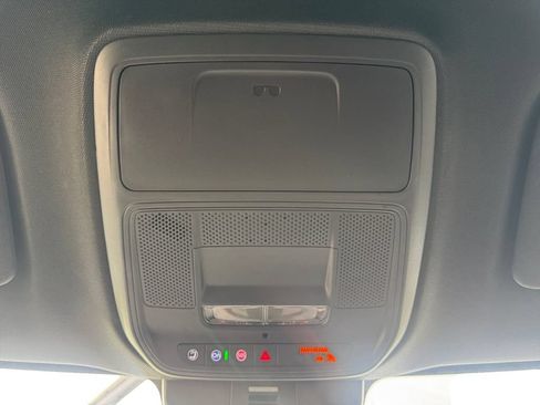 Certified 2026 GMC Acadia Elevation w/ Elevation Premium Package FWD image 26